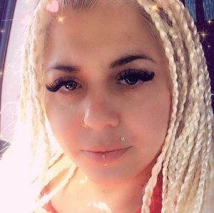 Meet your Posher, Pascale